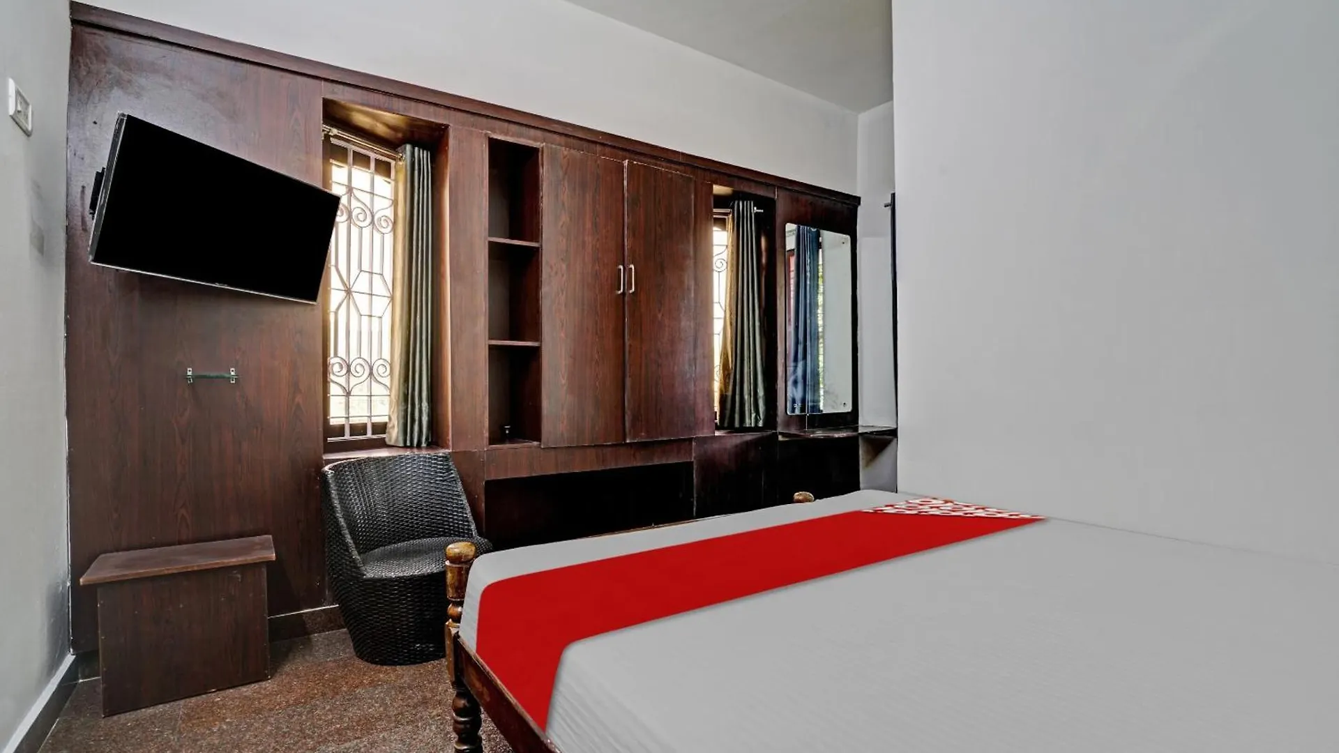 Hotel Live With Alp104 Alappuzha